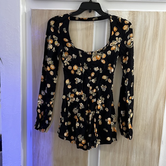 Beach Riot Romper - Picture 6 of 8